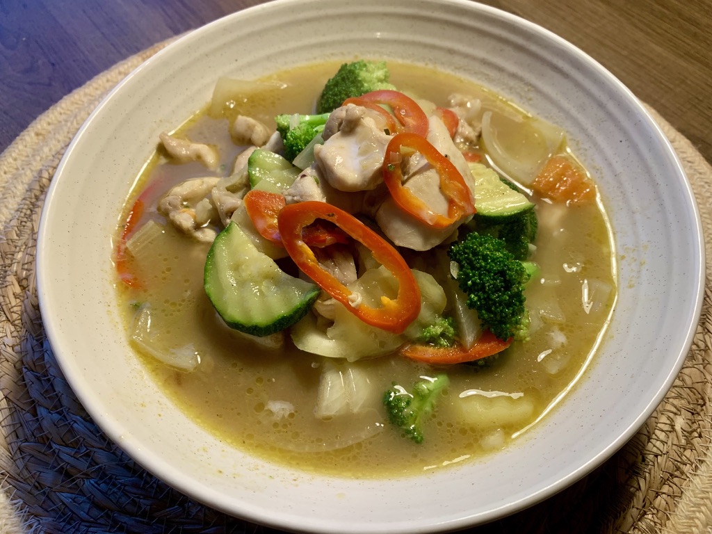 15-Min Thai Green Curry (2 Secrets for Rich Sauce)