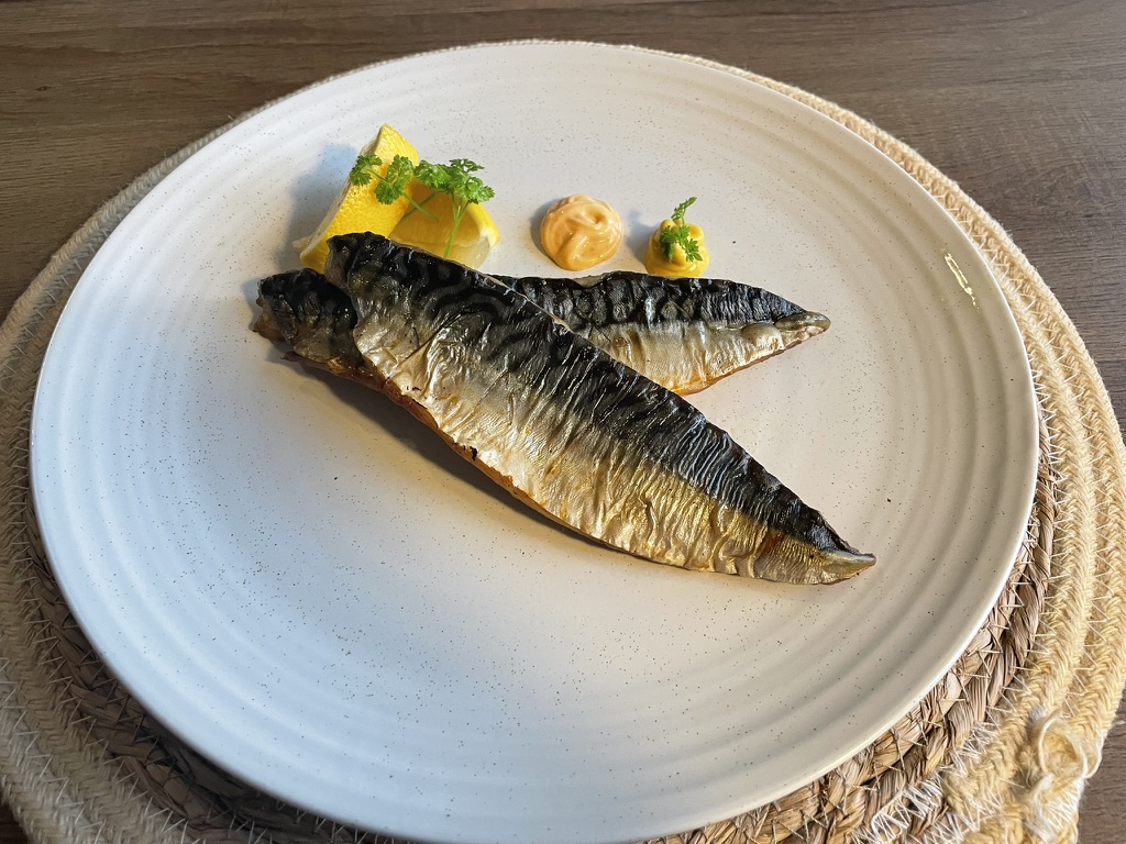 12-Min Air Fryer Mackerel with Lemon (£3.5 Healthy)